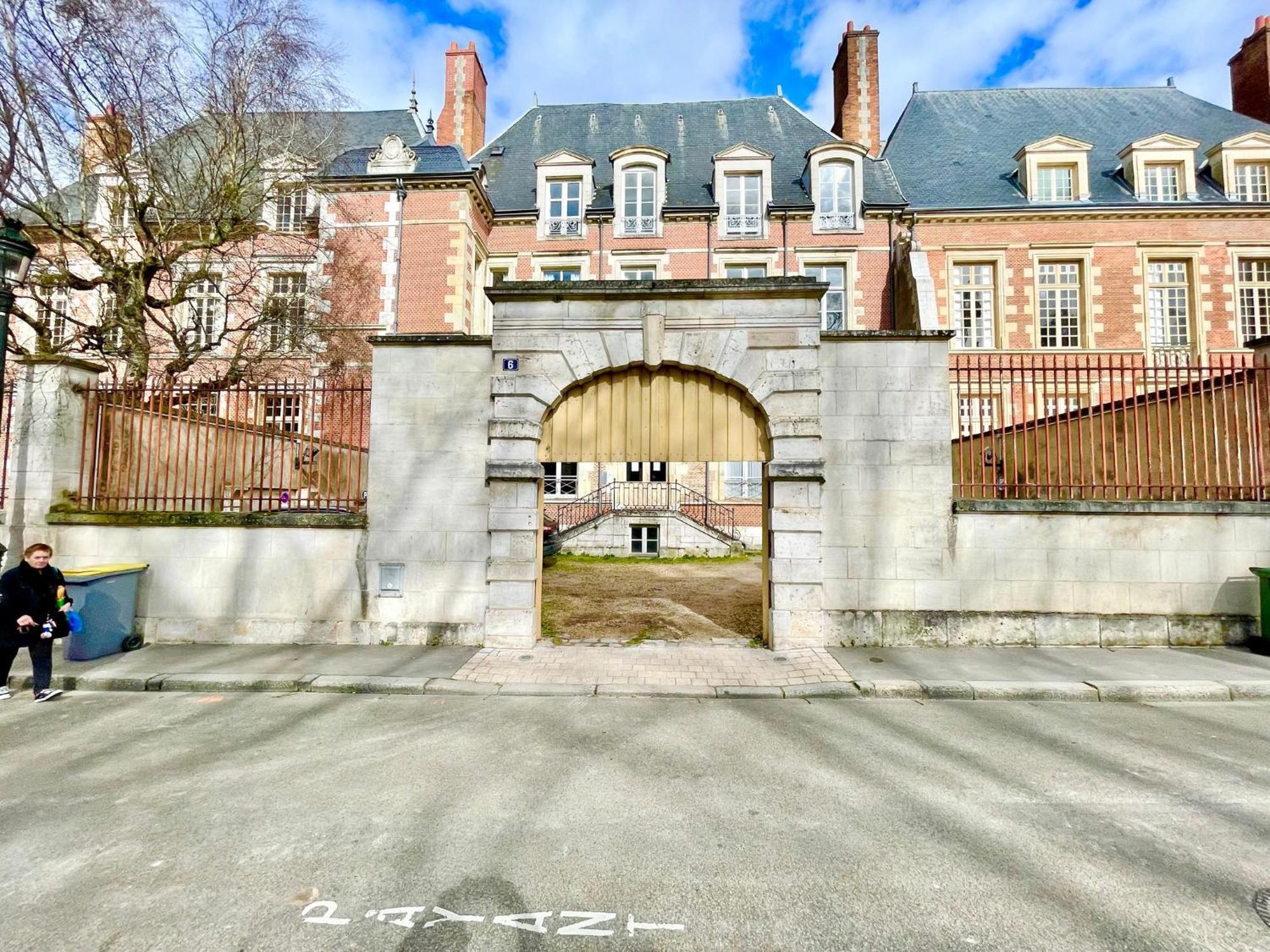 Orleans - Le Royal - Lumineux - Stationnement Lejlighed Eksteriør billede